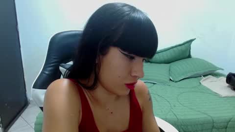 Snapshot of hanna_bella21 chatting on 22, 10, 2025 Hanna online show from 22, 10, 2025