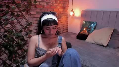 Snapshot of hanna_clark__ chatting on 5, 5, 2026 Hanna clark online show from 5, 5, 2026
