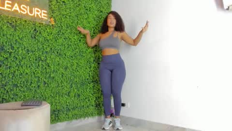 Snapshot of hanna_cupper chatting on 12, 2, 2026 Hanna online show from 12, 2, 2026