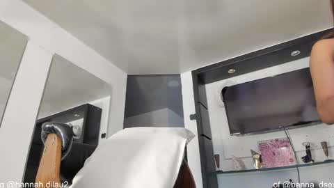 hannah dilau  online show from 15, 10, 2025