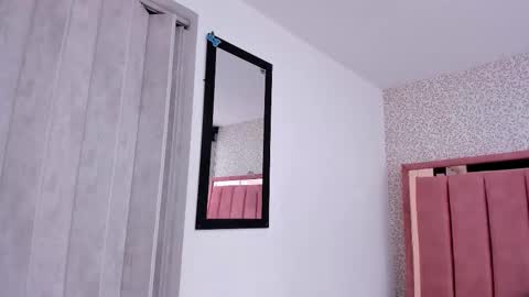 Snapshot of hanna_lee__ chatting on 13, 11, 2025 H A N N A online show from 13, 11, 2025