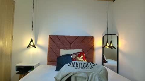 Snapshot of hanna_lee__ chatting on 24, 2, 2026 H A N N A online show from 24, 2, 2026