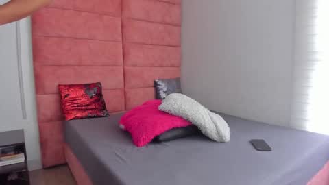 Hanna lens online show from 26, 11, 2025