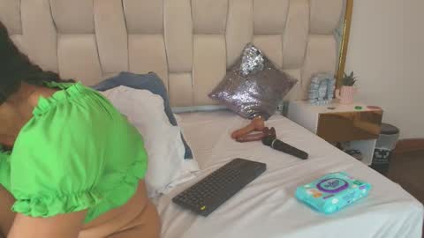 Hanna lens online show from 16, 4, 2026