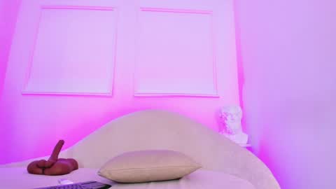 Hanna online show from 28, 1, 2025