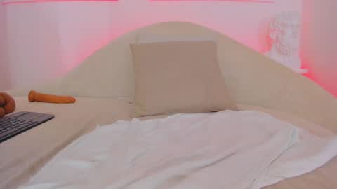 Hanna online show from 8, 3, 2025