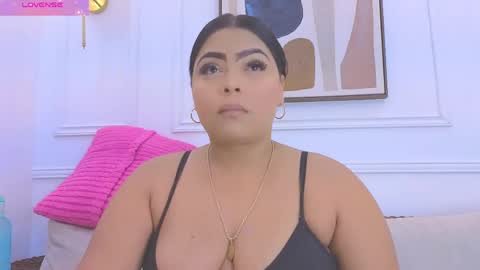 Snapshot of hanna_squirt_1 chatting on 20, 5, 2026 HANNA SOFIA online show from 20, 5, 2026