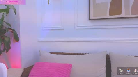Snapshot of hanna_squirt_1 chatting on 1, 6, 2026 HANNA SOFIA online show from 1, 6, 2026