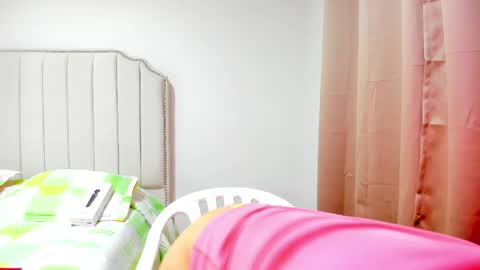 Snapshot of hannaa86 chatting on 25, 9, 2025 Hanna online show from 25, 9, 2025
