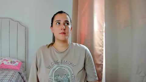 Snapshot of hannaa86 chatting on 22, 11, 2025 Hanna online show from 22, 11, 2025