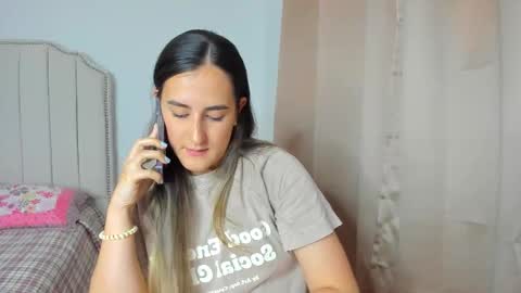 Snapshot of hannaa86 chatting on 4, 12, 2025 Hanna online show from 4, 12, 2025