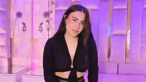 hannacollins_2 online show from 13, 10, 2025