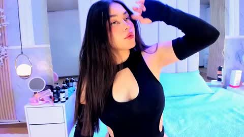Snapshot of hannacollins_2 chatting on 16, 7, 2026 hannacollins_2 online show from 16, 7, 2026