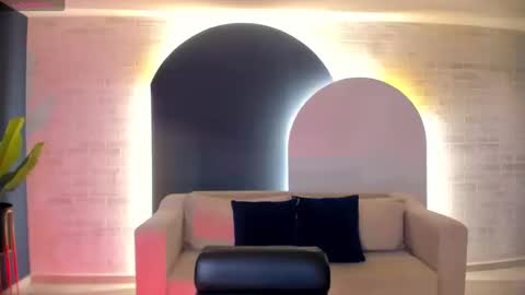 Snapshot of hannaconnor_ chatting on 11, 9, 2025 Hanna Connor online show from 11, 9, 2025