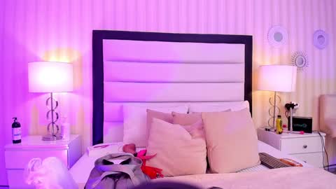 HannaDawsons online show from 2, 2, 2025