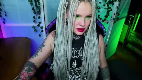 Hannah online show from 11, 11, 2025