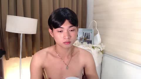 Snapshot of hannah_davis69 chatting on 2, 12, 2024 Alex online show from 2, 12, 2024