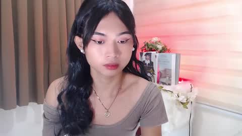 Snapshot of hannah_davis69 chatting on 5, 1, 2025 Alex online show from 5, 1, 2025
