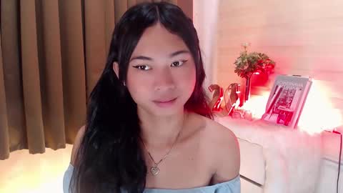 Snapshot of hannah_davis69 chatting on 6, 3, 2025 Alex online show from 6, 3, 2025