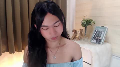 Snapshot of hannah_davis69 chatting on 6, 3, 2025 Alex online show from 6, 3, 2025