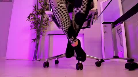 Snapshot of hannah_hcb chatting on 26, 2, 2025 HANNAH HOWELL online show from 26, 2, 2025