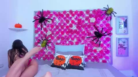 Hannah Miller online show from 18, 10, 2025