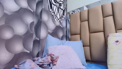 hannah_teehn online show from 18, 10, 2025