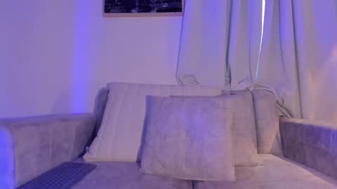 Hannah  online show from 19, 12, 2025