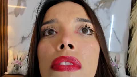 Hannahill69 online show from 24, 2, 2025