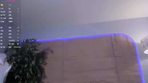 hannahmonttgomery  Help me reach 100 Hands up online show from 25, 3, 2026