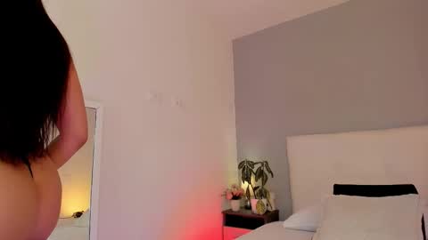 hannamartinnez online show from 10, 10, 2025