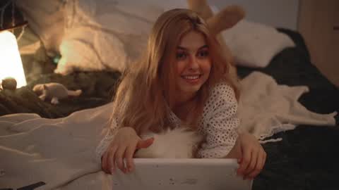 Snapshot of hannasthesia chatting on 10, 12, 2024 Hanna online show from 10, 12, 2024