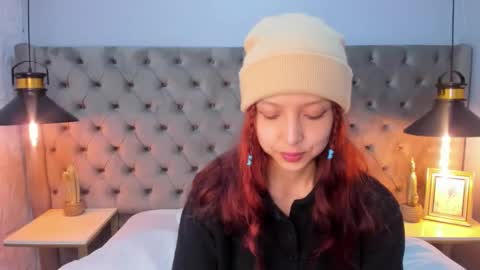 Snapshot of hanniesmile chatting on 28, 2, 2025 Hanni online show from 28, 2, 2025