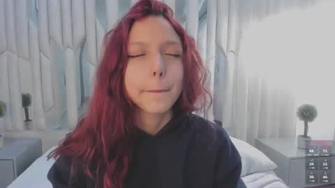 Snapshot of hanniesmile chatting on 6, 3, 2025 Hanni online show from 6, 3, 2025
