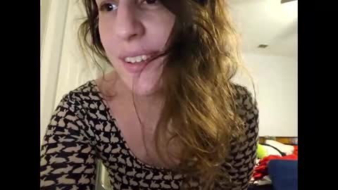 Snapshot of hannukahhottie chatting on 21, 12, 2025 Sabrina online show from 21, 12, 2025