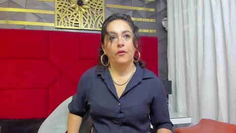 Snapshot of hanny_milf_ chatting on 24, 1, 2025 HANNY online show from 24, 1, 2025