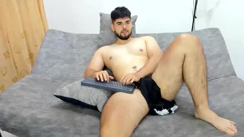 Snapshot of hans_fox03 chatting on 4, 10, 2025 Hans online show from 4, 10, 2025