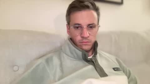 Snapshot of hansimglueck696969 chatting on 28, 9, 2025 hansimglueck696969 online show from 28, 9, 2025