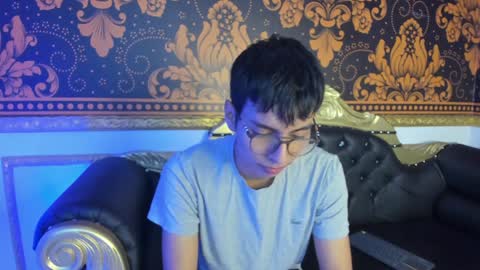 Snapshot of happy_cream_ chatting on 8, 12, 2024 happy_cream_ online show from 8, 12, 2024