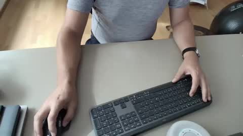 Snapshot of happybugger chatting on 29, 9, 2025 Cum for you online show from 29, 9, 2025