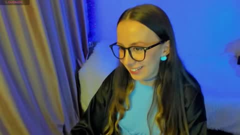 Stephanie online show from 24, 10, 2025