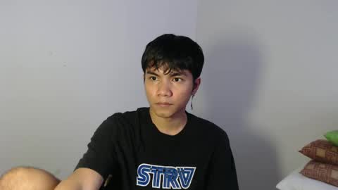 Snapshot of hard_bry chatting on 1, 2, 2025 hard_bry online show from 1, 2, 2025