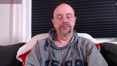 MrLazy online show from 5, 1, 2025