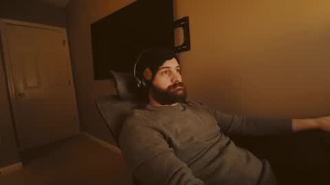 Tom online show from 2, 2, 2025