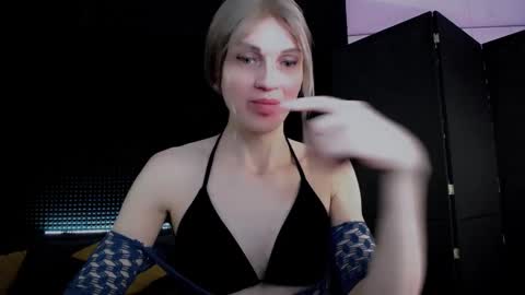 Miss Hardy online show from 22, 12, 2025