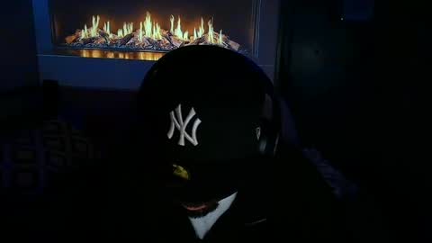 Snapshot of harleyd83018 chatting on 1, 6, 2026 Harley online show from 1, 6, 2026