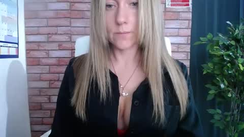 Snapshot of harleyrebz chatting on 1, 10, 2025 harleyrebz online show from 1, 10, 2025
