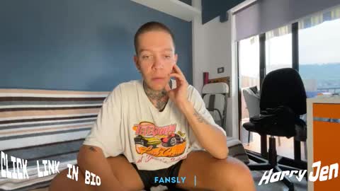 Snapshot of harry_jen chatting on 9, 9, 2025 TAP HERE choise Harry tattoo on chest  Jen curls hair online show from 9, 9, 2025