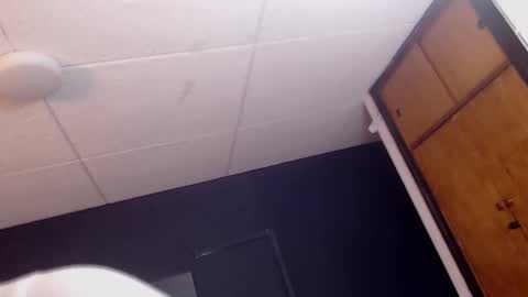 hat_guy01 online show from 7, 2, 2026