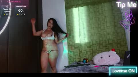 Snapshot of hatenea_queen chatting on 19, 9, 2025 hatenea_queen online show from 19, 9, 2025